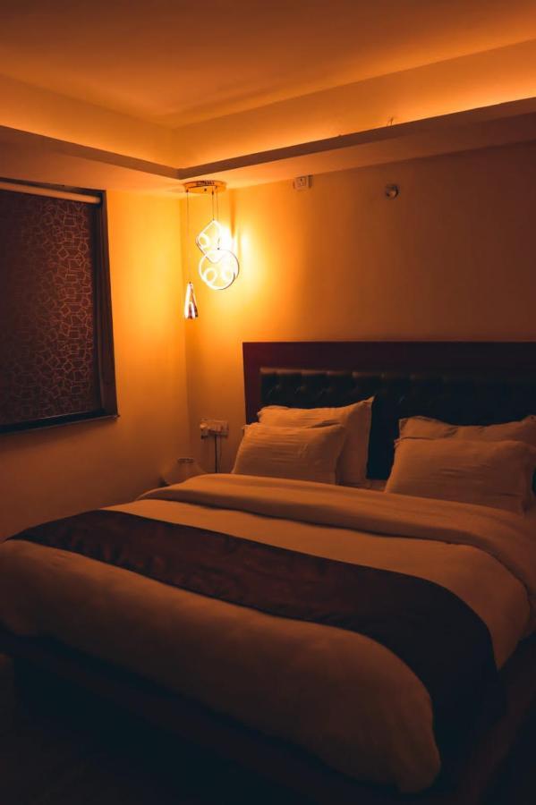 Icebergs Mussoorie - A Boutique Stay And 24 Hrs Roof Top Cafe 外观 照片